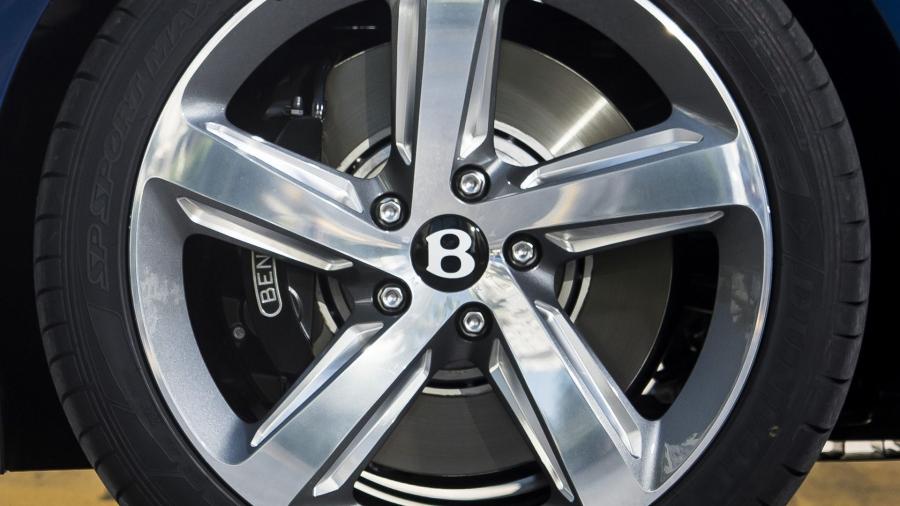  Bentley Mulsanne Speed 2015 года  (фото 35 из 117)